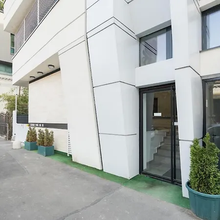 19 - Private Terrace & Parking