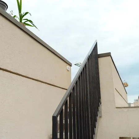 Apartman 19 - Private Terrace & Parking Bukarest