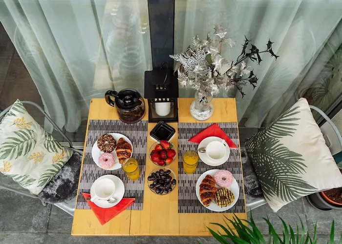19 - Private Terrace & Parking Apartman