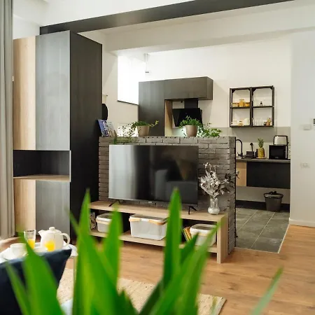 19 - Private Terrace & Parking Apartment *