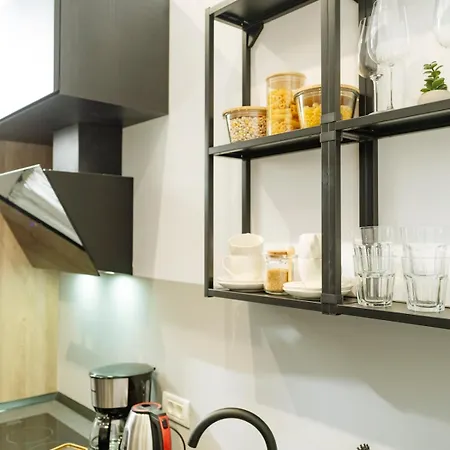 19 - Private Terrace & Parking Apartment