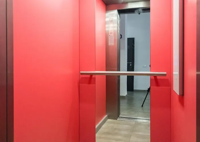 19 - Private Terrace & Parking *