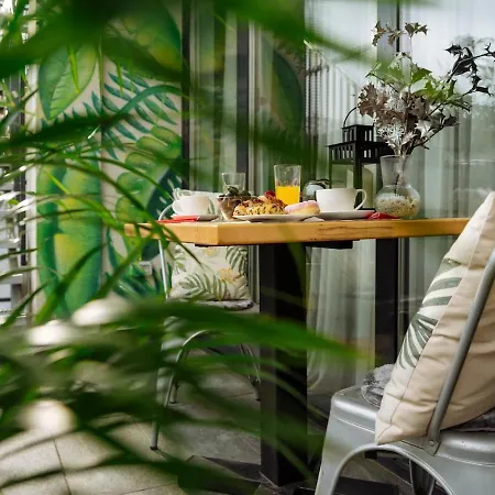 19 - Private Terrace & Parking