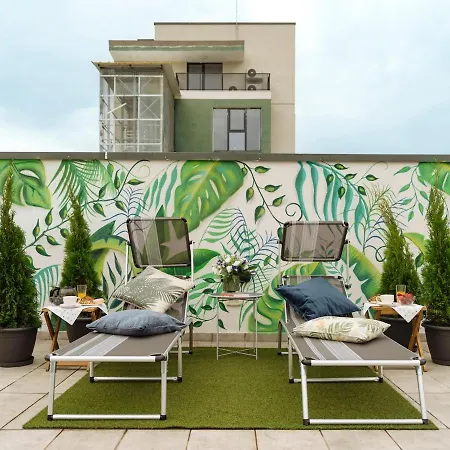 19 - Private Terrace & Parking Daire *